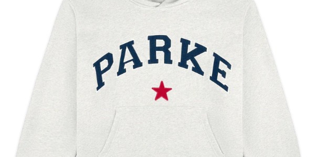 Parke Outfits That Deliver Instant Chic